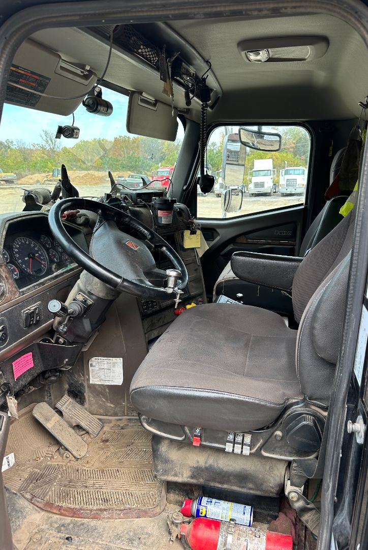 2021 INTERNATIONAL HX620 SBA - Image 11